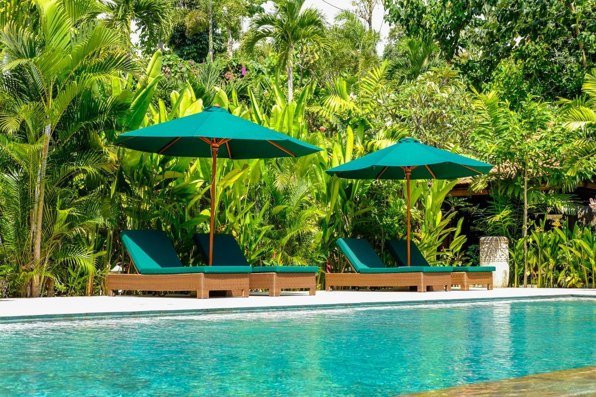 Villa Mata Hari Panji Exterior photo