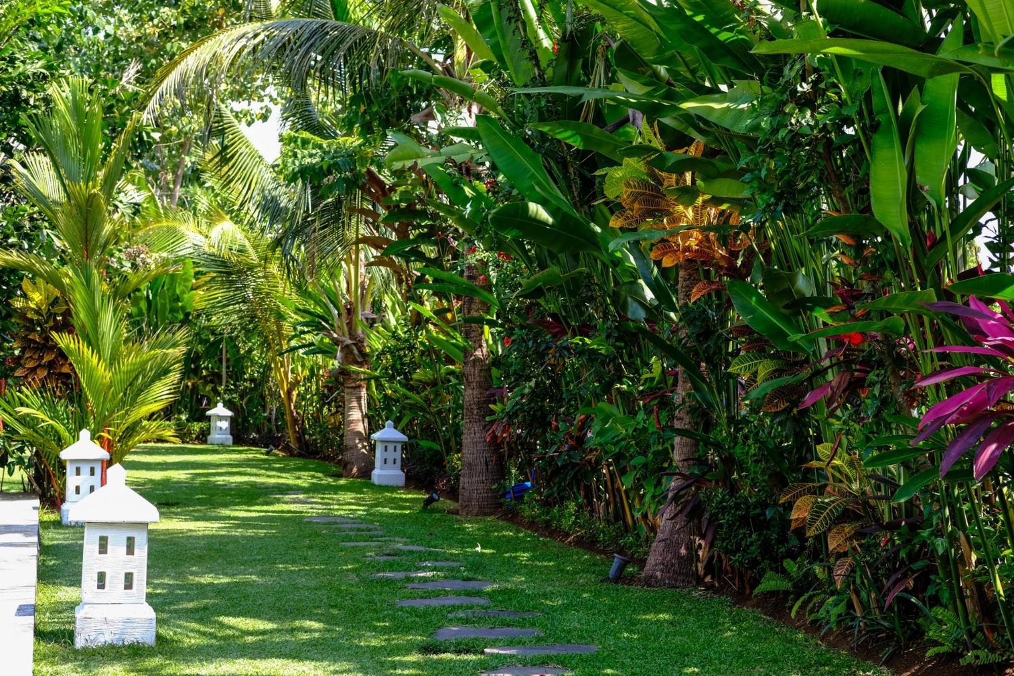 Villa Mata Hari Panji Exterior photo
