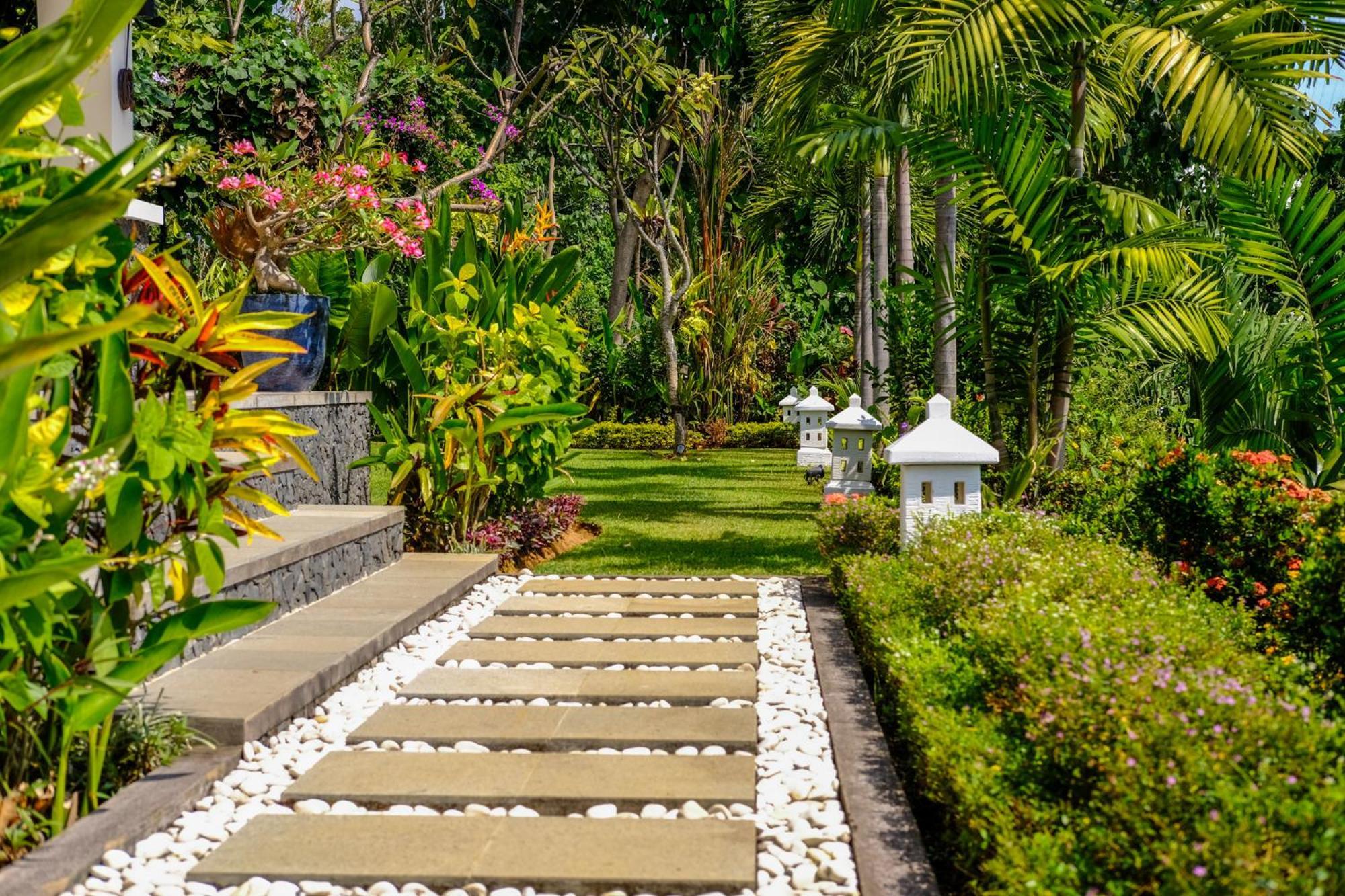 Villa Mata Hari Panji Exterior photo