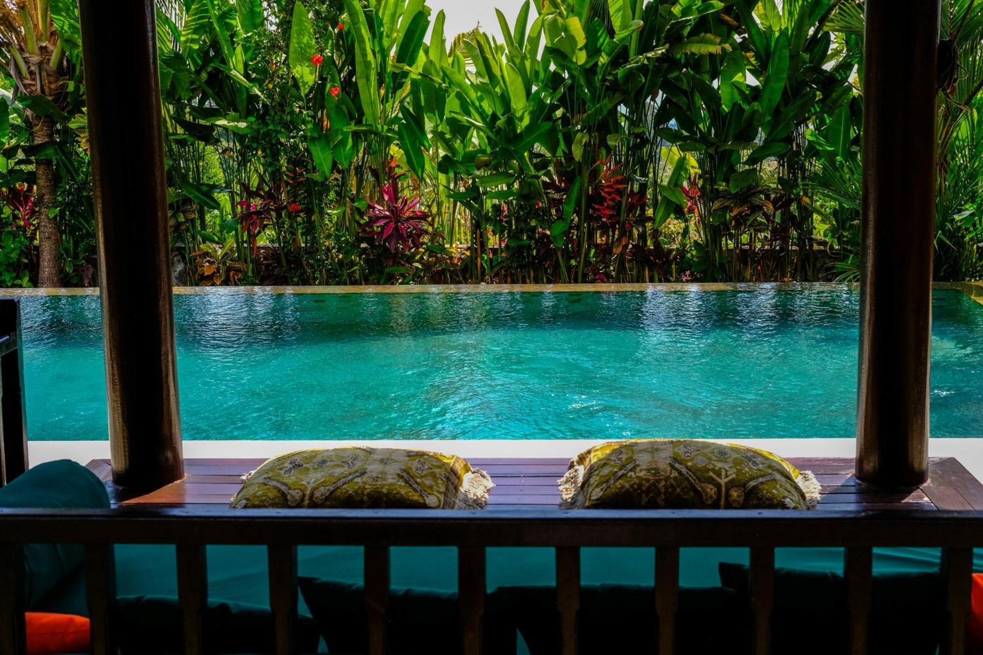 Villa Mata Hari Panji Exterior photo
