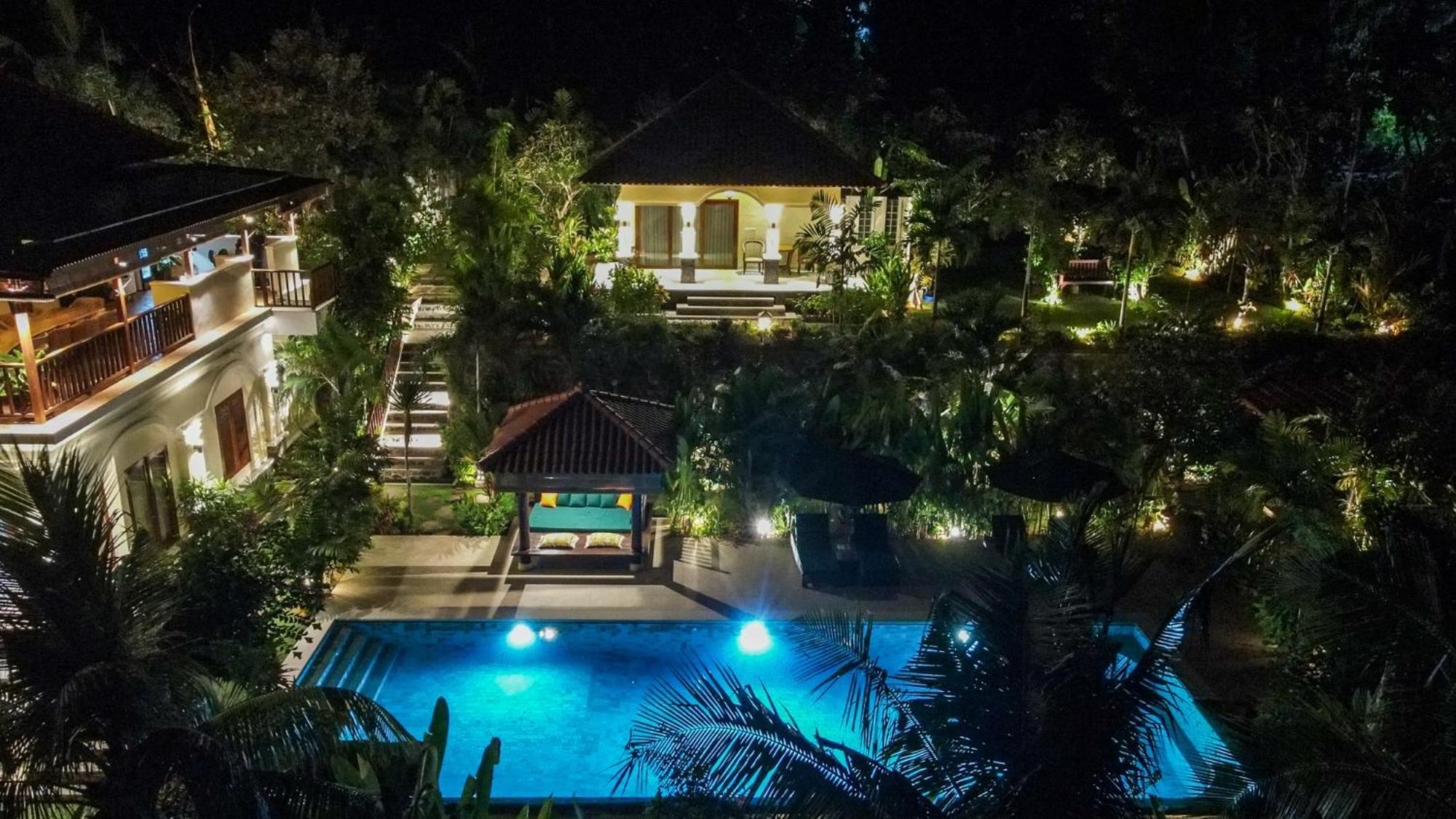 Villa Mata Hari Panji Exterior photo