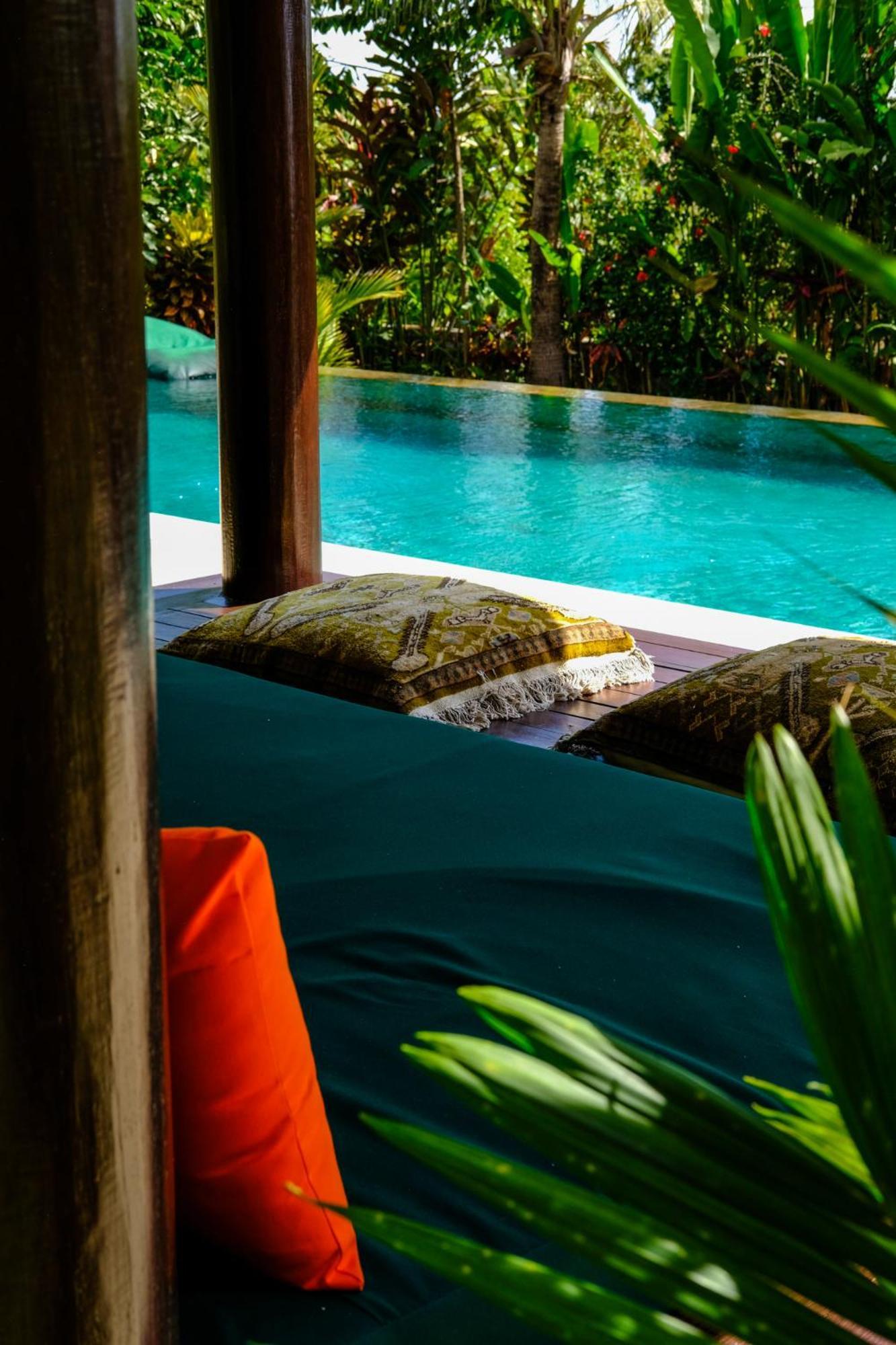 Villa Mata Hari Panji Exterior photo