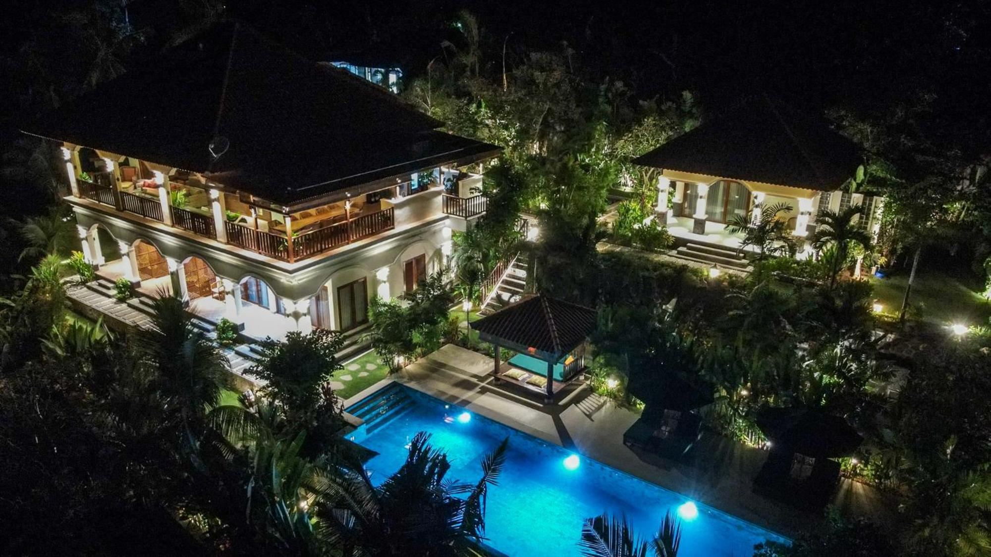 Villa Mata Hari Panji Exterior photo